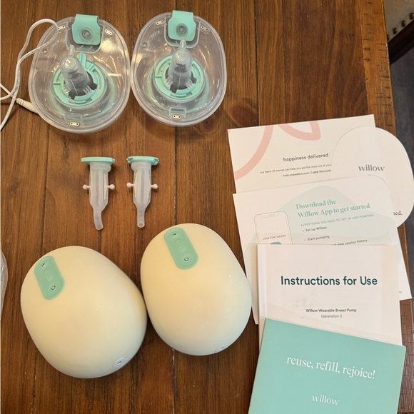 • Willow 3.0 • 3rd generation portable pump 24mm reusable containers and 52 bags - Picture 2 of 13